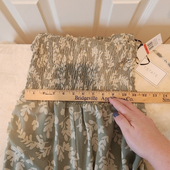 1.State Jumpsuit Women's Tie Shoulder Smocked Bodice Size Small Sage Gre… - Picture 12 of 16